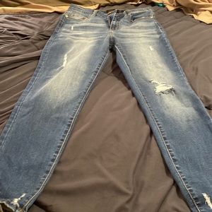 Kendall and Kylie the kontour high rise